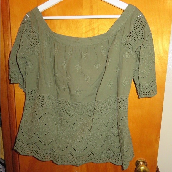 Daniel Rainn Blouse Top Stitch Fix Eyelet Off the Shoulder Olive Green Boho - Picture 5 of 6